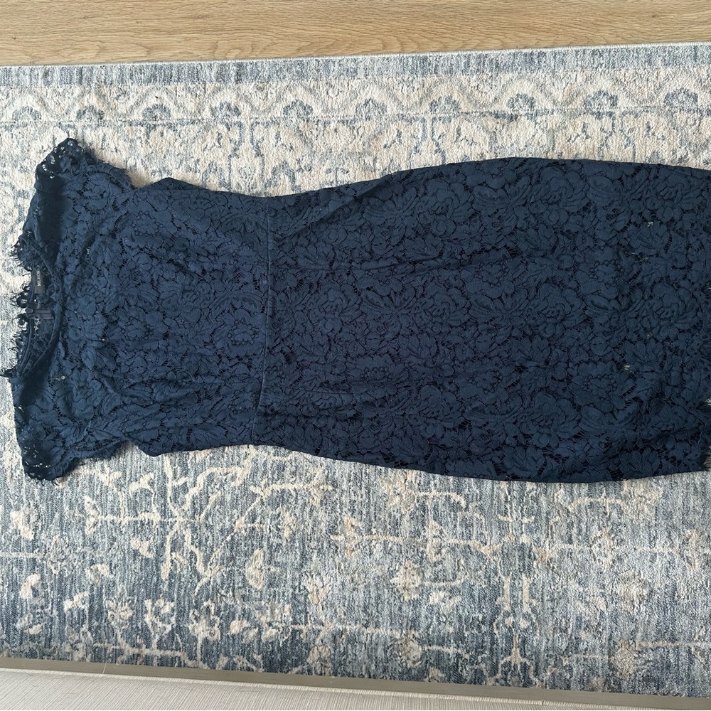 Chic Navy Lace Midi Dress
